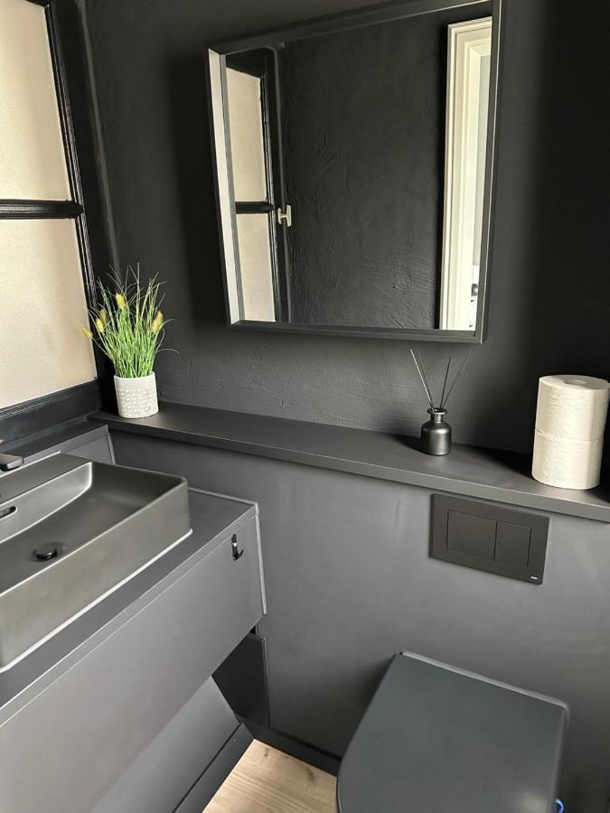 Remise-Berlin-Gruenau Your Cozy And Comfortable Home To Stay For Up To 6 People Between Mueggelsee And Berlin City Extérieur photo